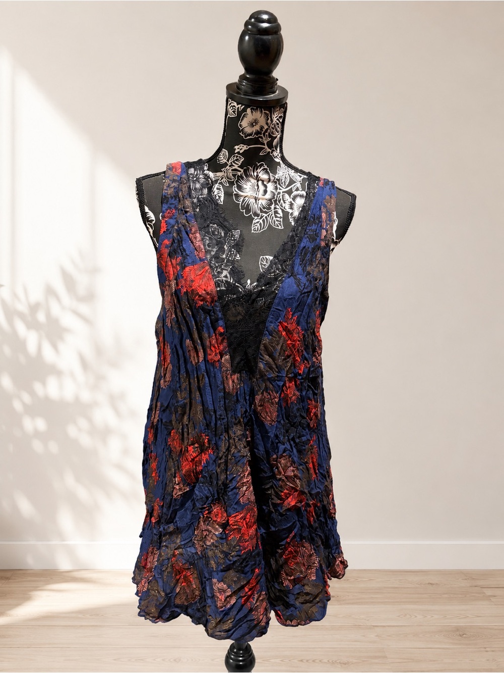 Free People Navy and Red Floral Slip with Black Lace - Picture 2 of 4
